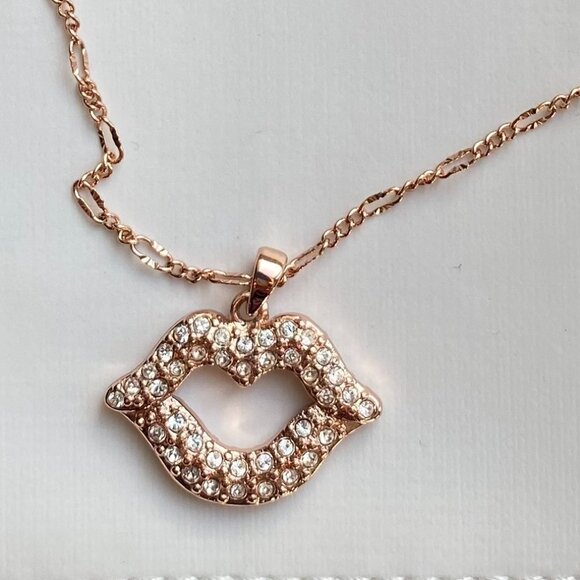 FAC Double Sided Pave Crystal Lips Rose Gold Necklace - Picture 1 of 5
